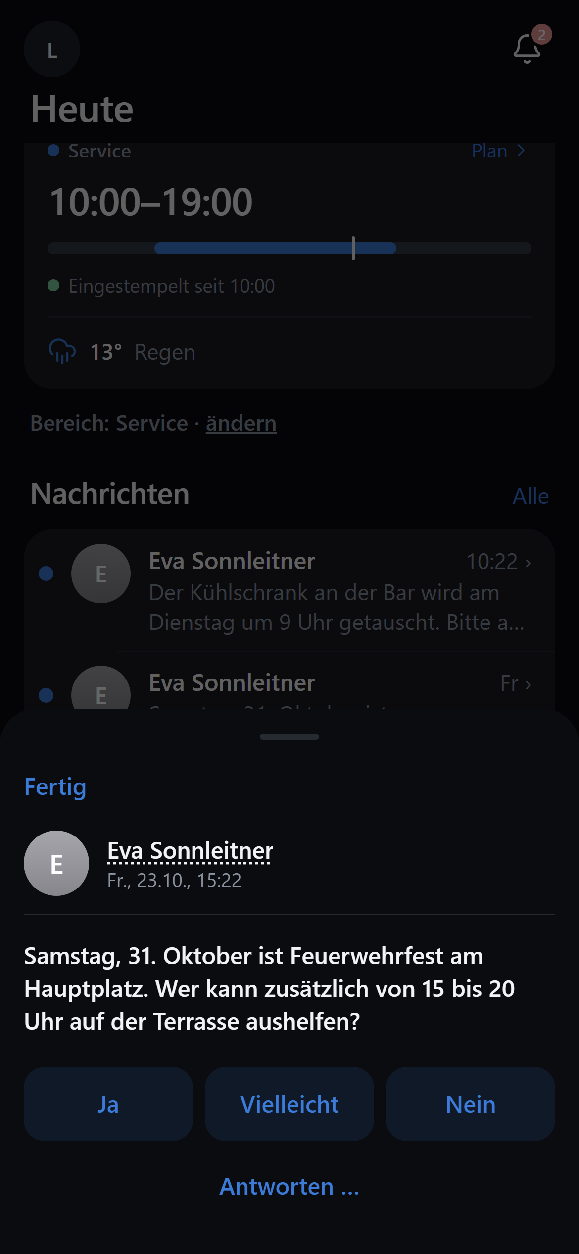 Handy-Ansicht einer Nachricht der Inhaberin mit einer Frage und den Antwortknöpfen Ja, Vielleicht und Nein